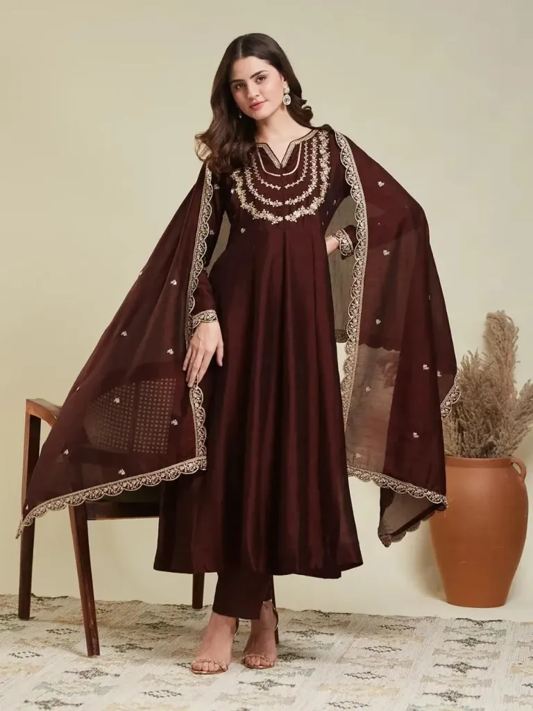 Elegant Maroon Anarkali Kurta Set with Intricate Embroidery (M(38))